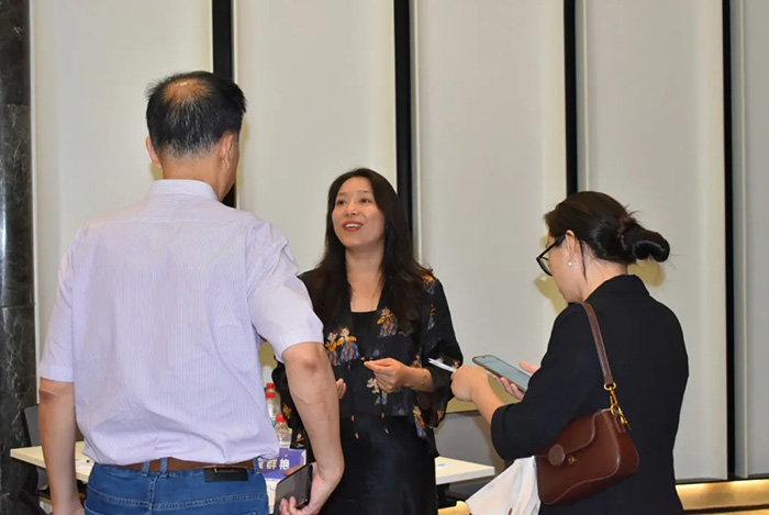  億天凈化總經(jīng)理出席生物制藥與醫(yī)療器械研討廠房建設沙龍，并發(fā)表演講 